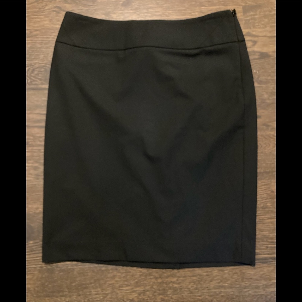 The Limited Collection Skirt, NWT NEVER WORN Sz 6